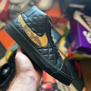 NIKE X SUPREME BLAZER MENS SIZE 12